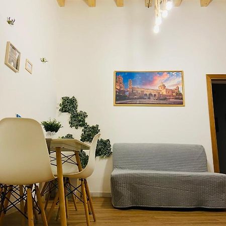 Apartamento La Casa Di Tabbi Palermo Exterior foto